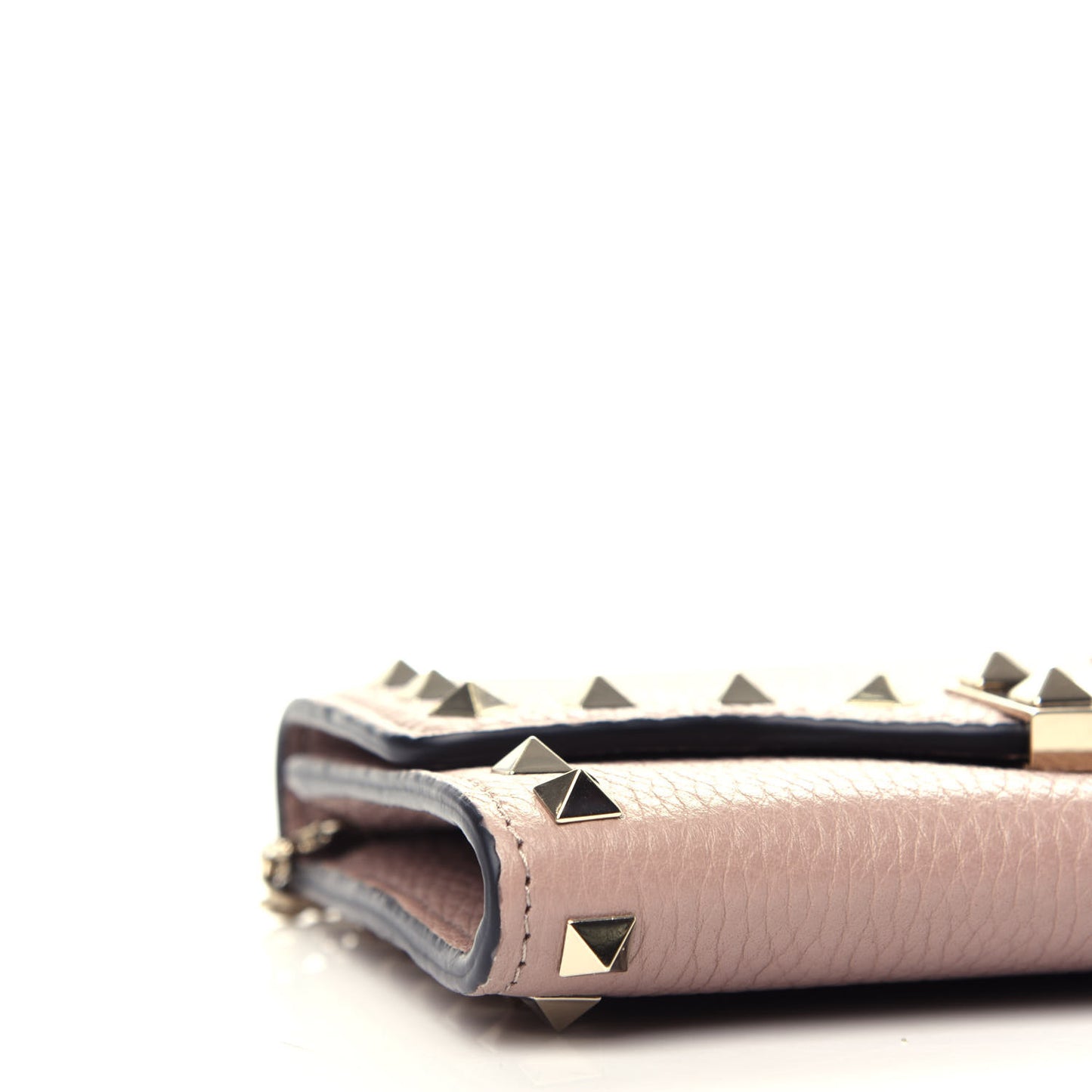 Pebbled Calfskin Rockstud Flip Lock Wallet On Chain Poudre