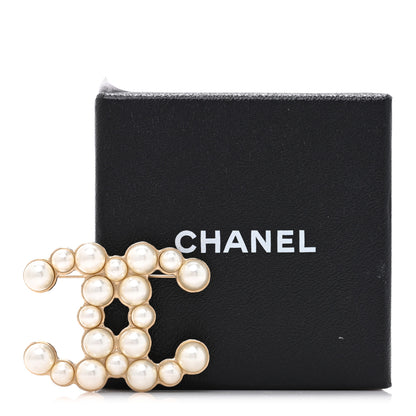 Chanel Pearl CC Brooch Gold Pearly White 6 of 6