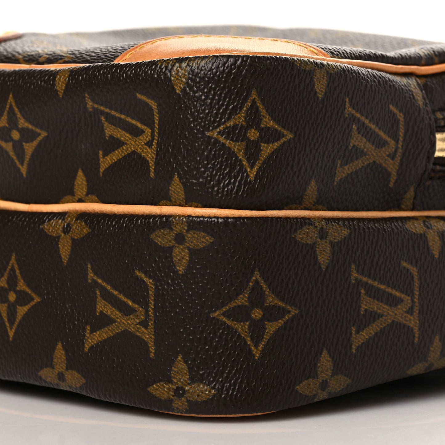 Monogram Amazone