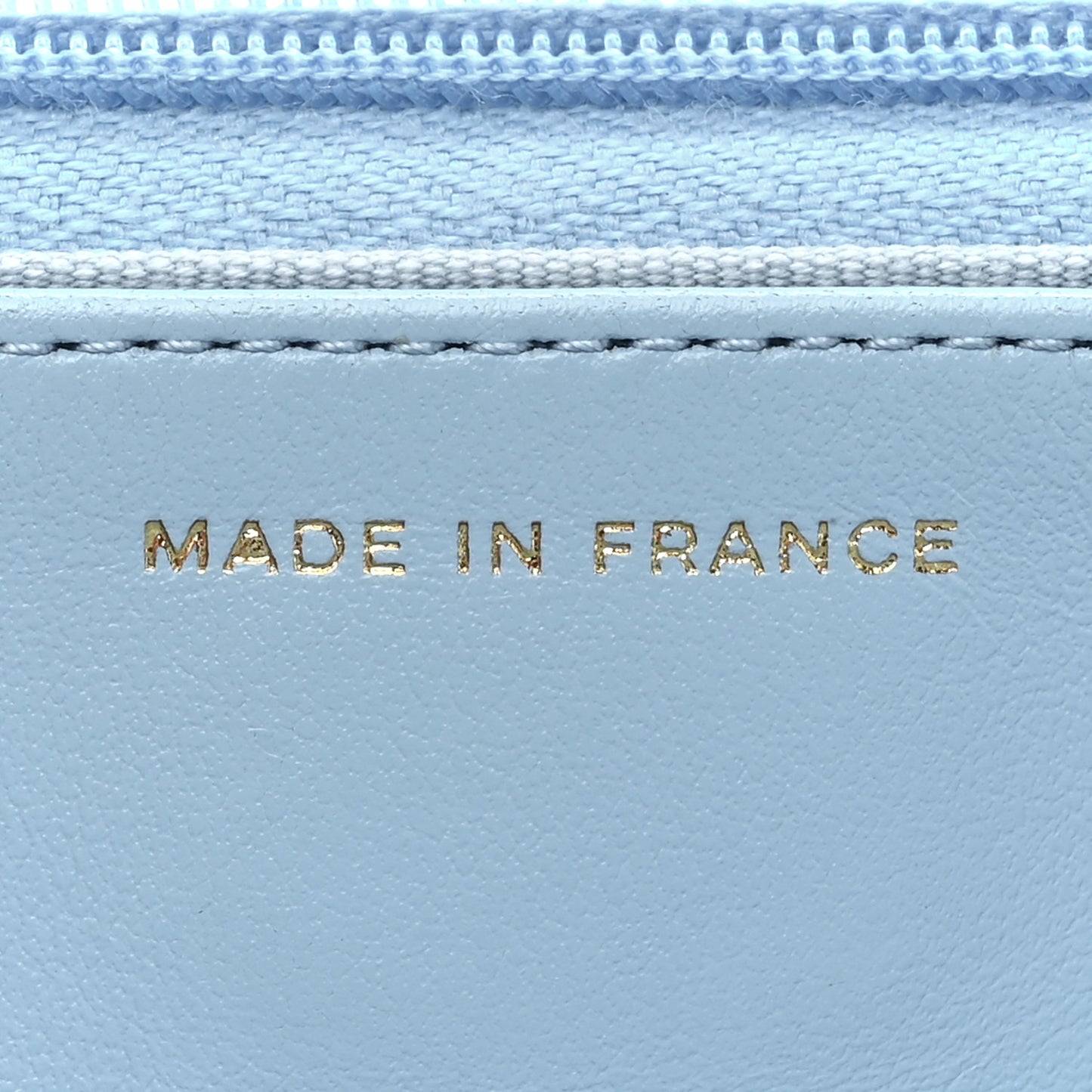 Caviar Quilted Wallet on Chain WOC Light Blue