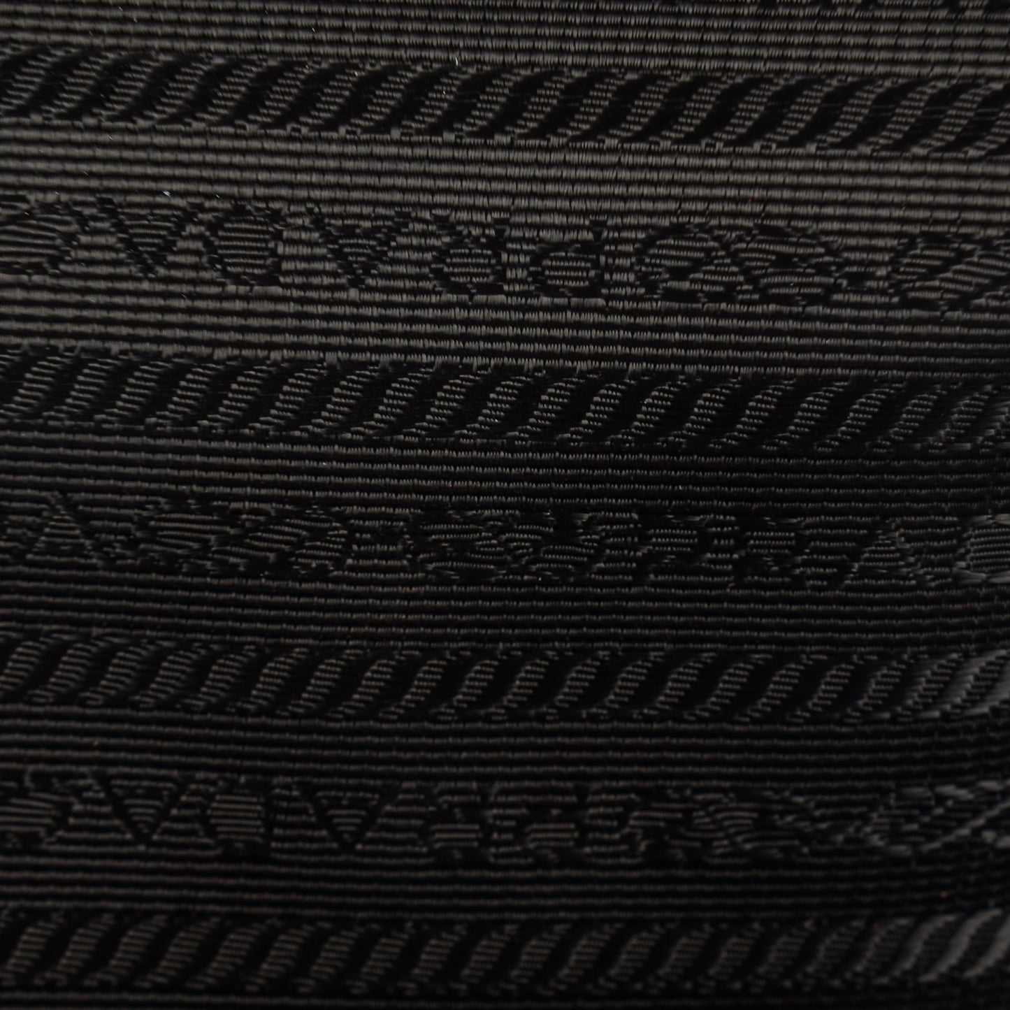 Saffiano Medium Galleria Double Zip Tote Black