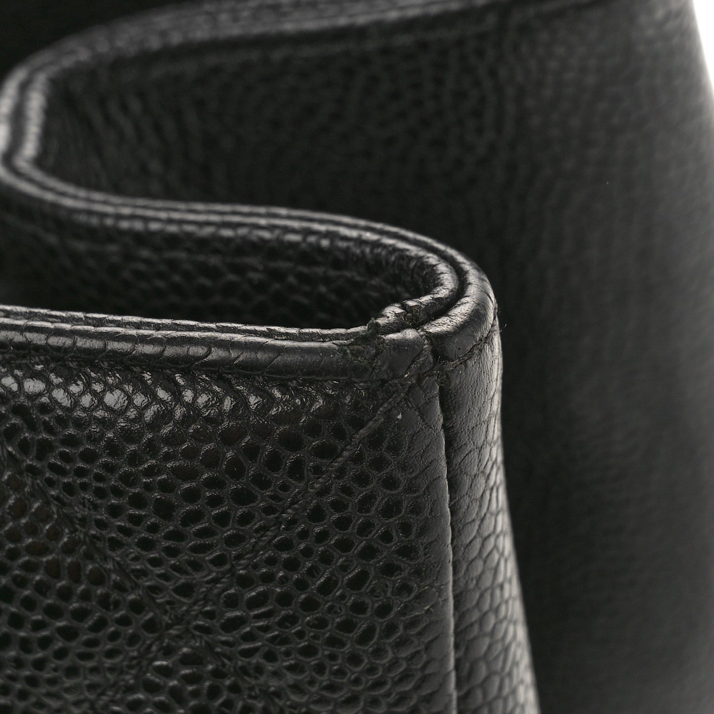 Caviar Quilted XL Grand Shopping Tote GST Black
