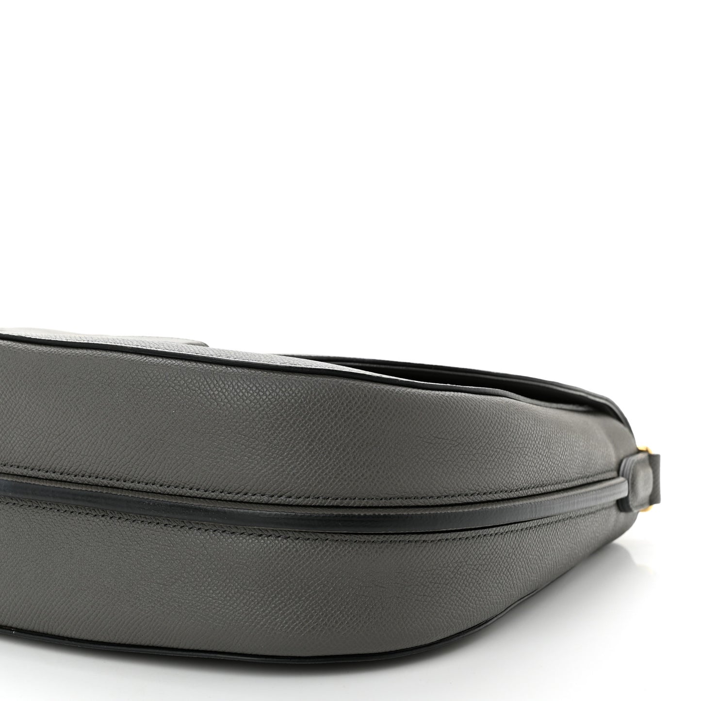 Grained Calfskin Medium Trotteur Light Anthracite