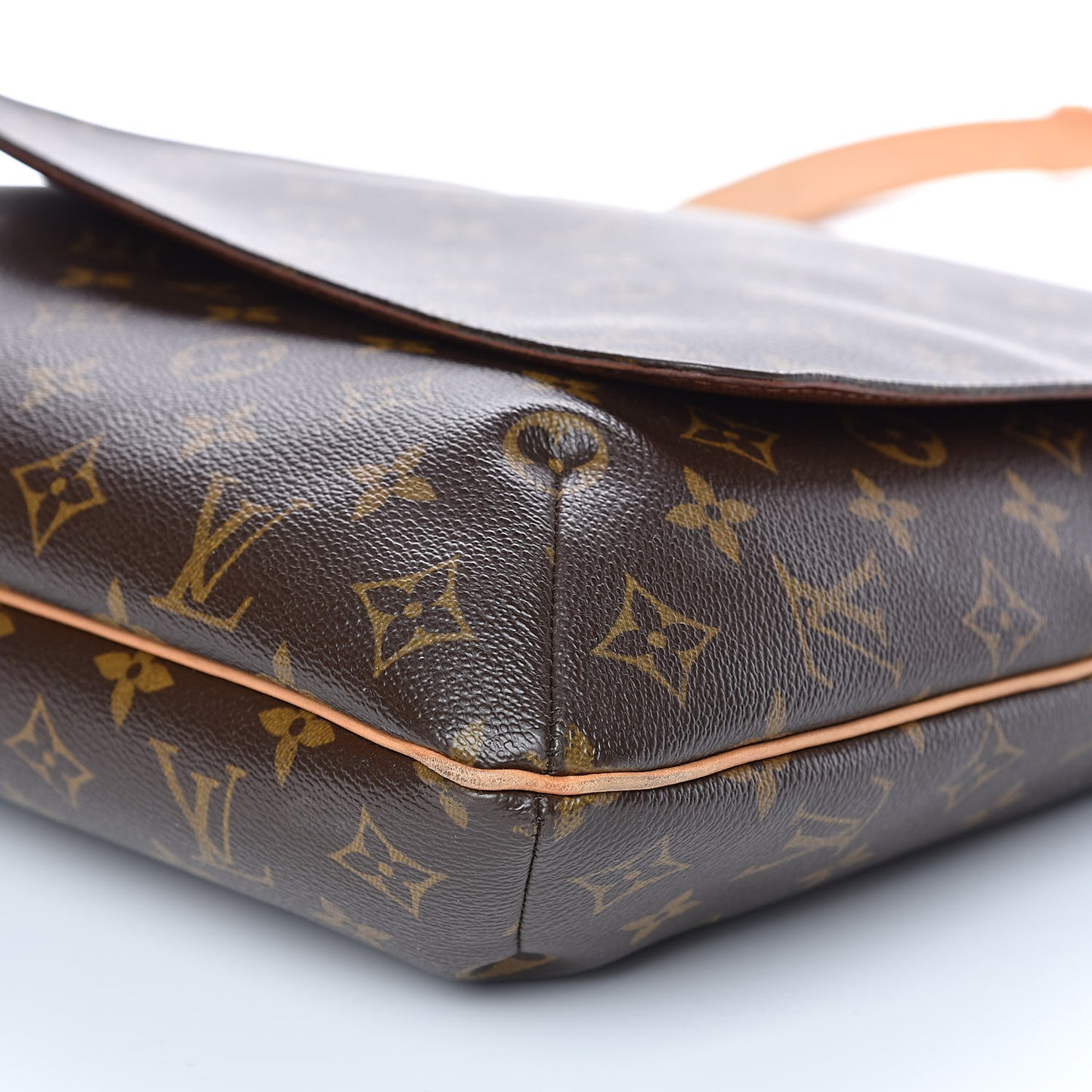 Monogram Musette GM