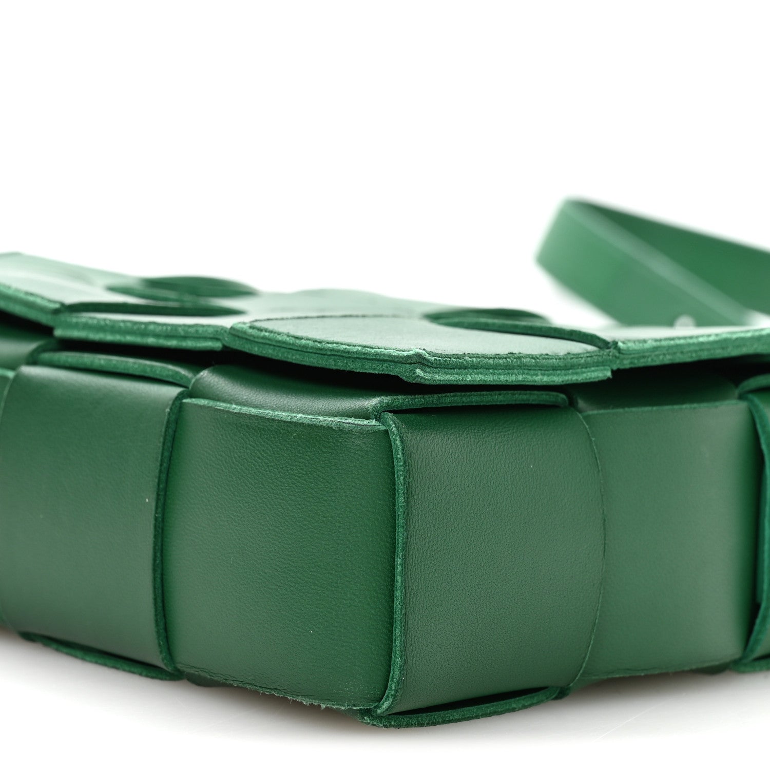 Bottega Veneta Lambskin Maxi Intrecciato Cassette Crossbody Bag Racing Green 10 of 10