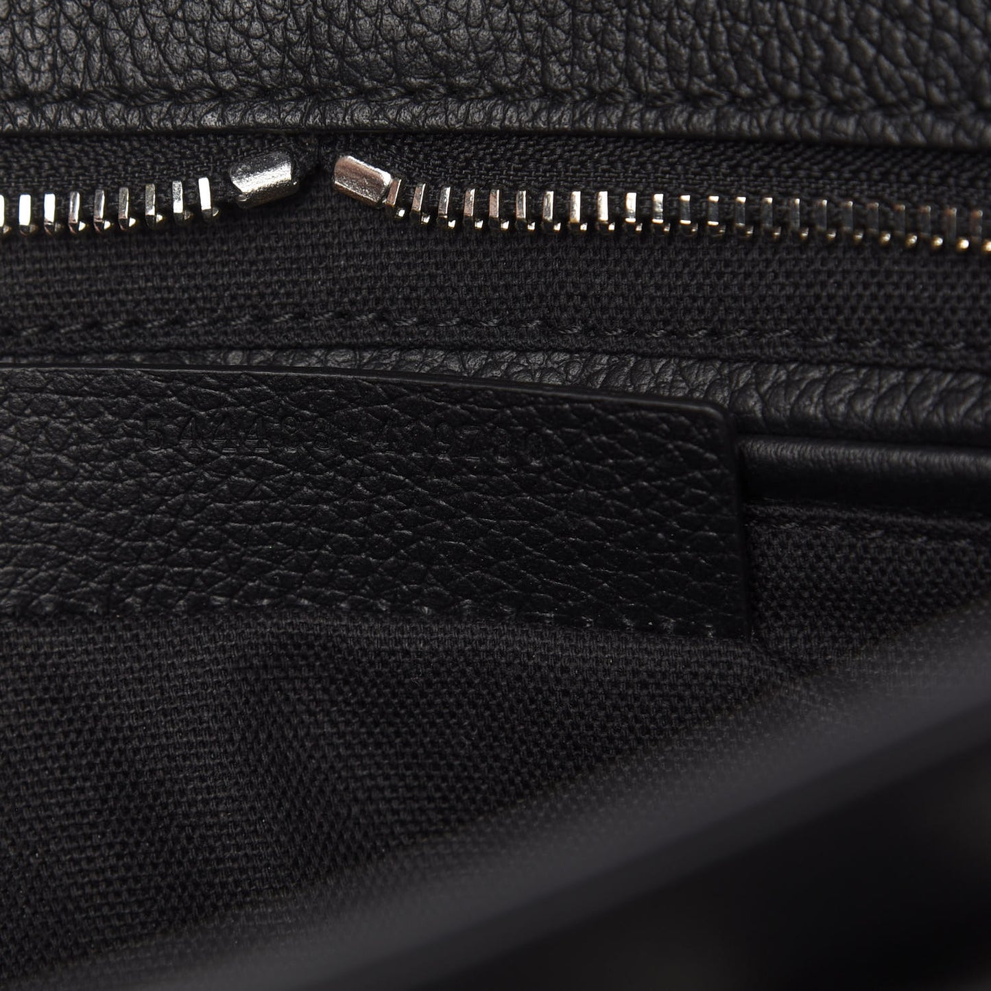 Pebbled Calfskin Small Skull Padlock Zip Around Tote Black