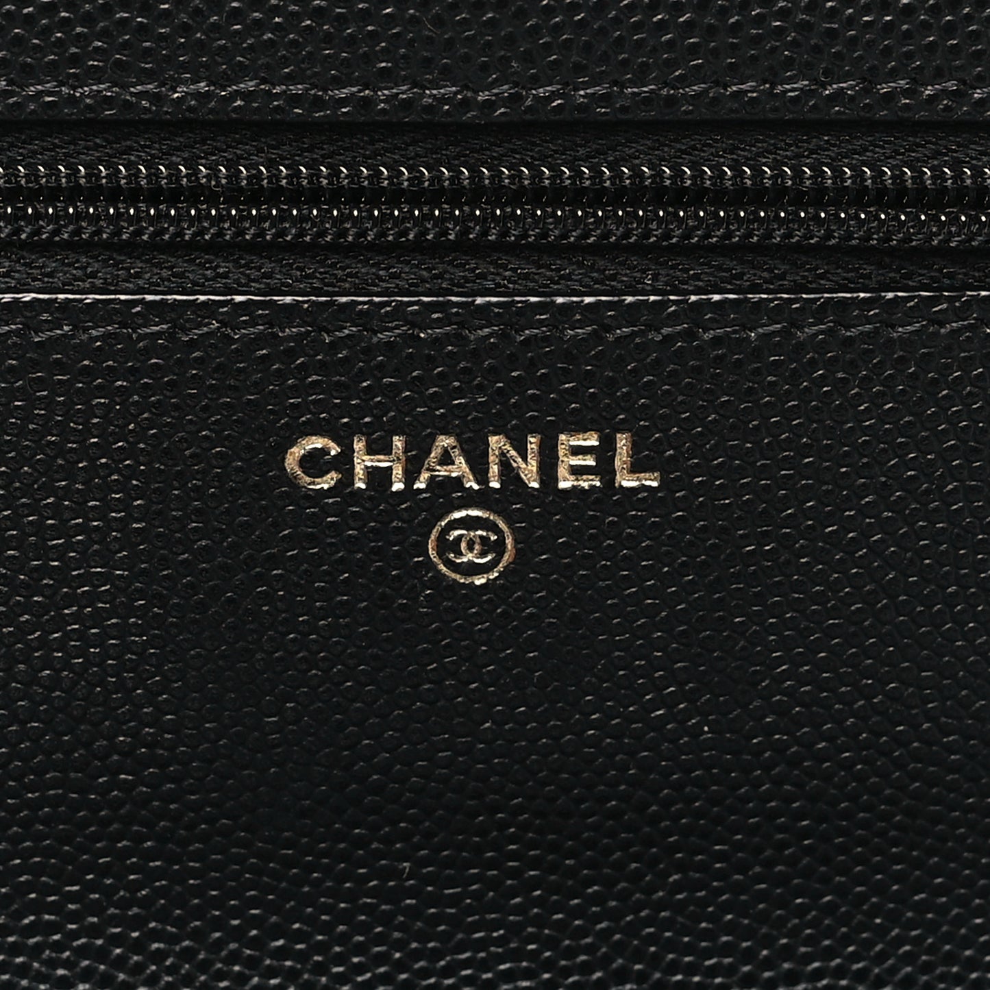 Caviar Quilted Striated CC Wallet On Chain WOC Black