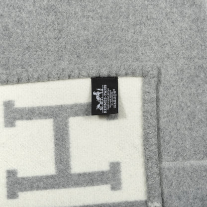 Hermes Wool Cashmere Avalon III Blanket Ecru Gris Clair 3 of 3