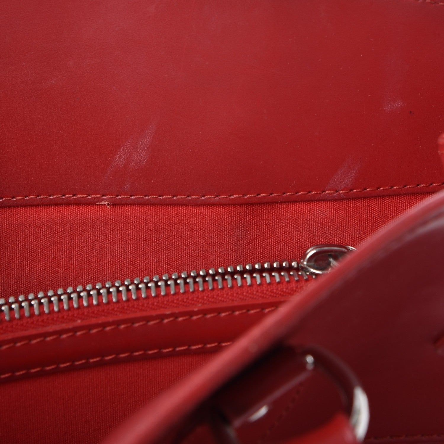 Louis Vuitton Epi Passy GM Rouge 8 of 15