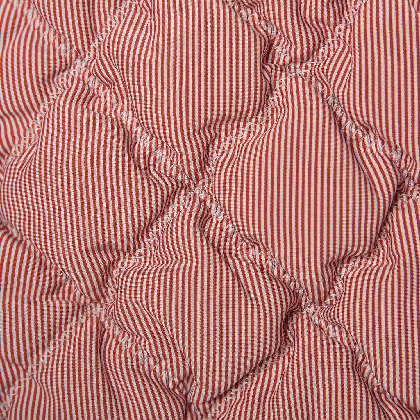 Nylon Bubble Striped Quilt Accordion Flap Red White