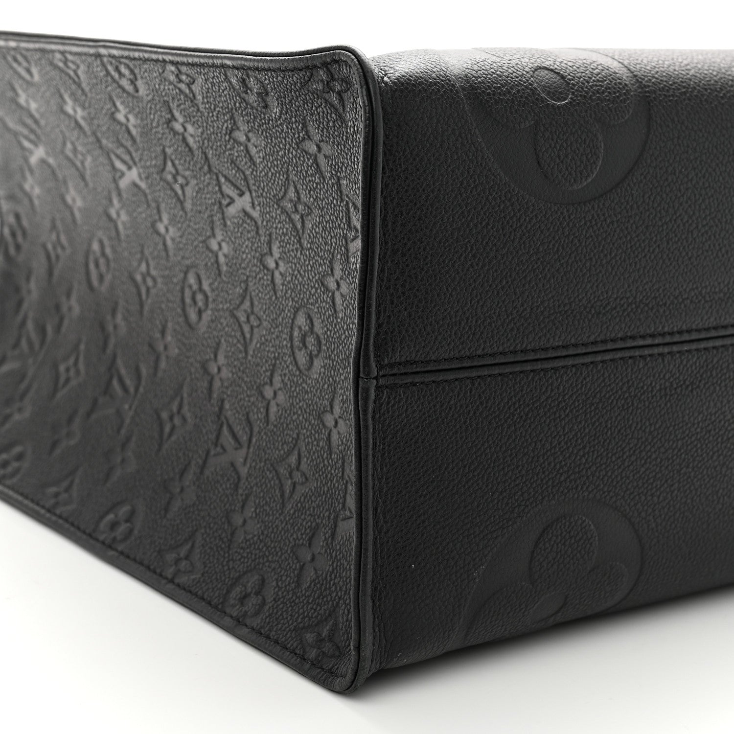 Louis Vuitton Empreinte Monogram Giant Onthego GM Black 8 of 9