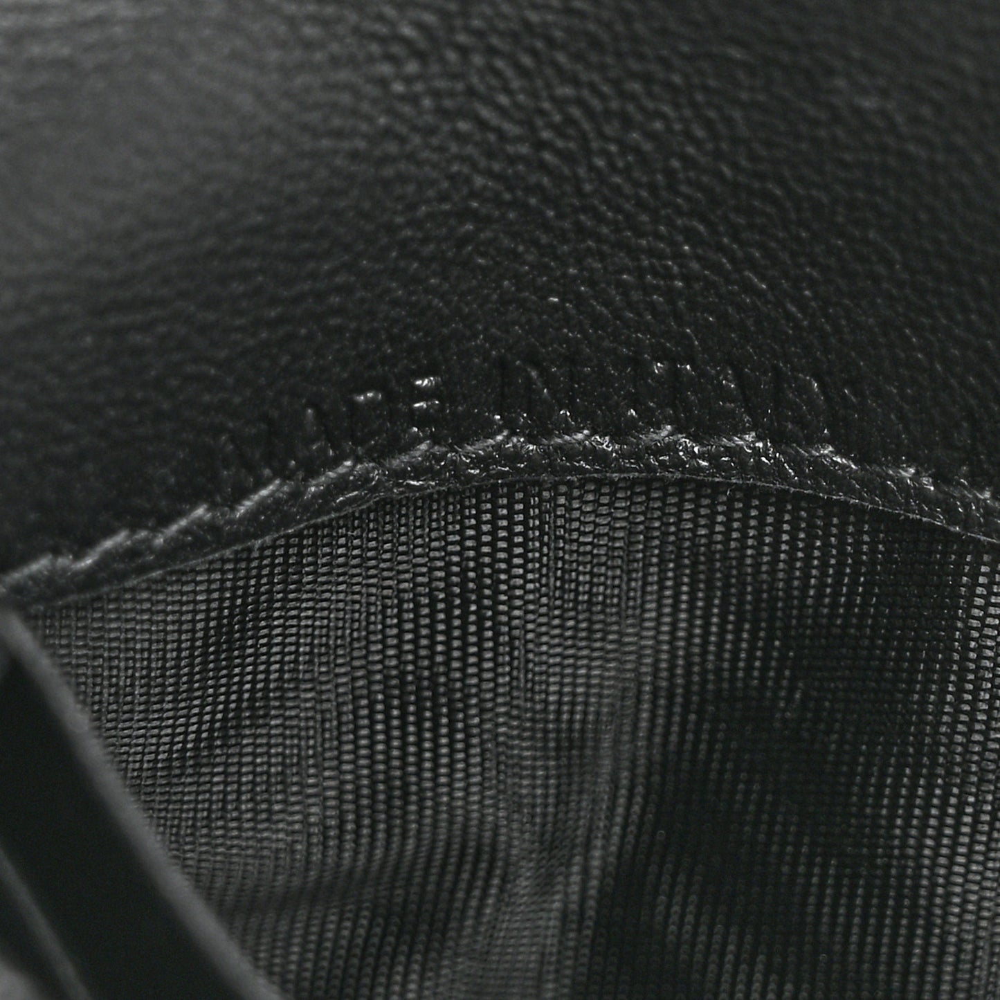 Grained Calfskin Saddle Card Holder Black