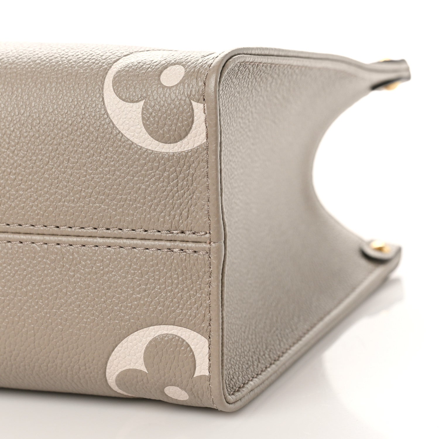Louis Vuitton Empreinte Monogram Giant Onthego PM Tourterelle Creme 8 of 9