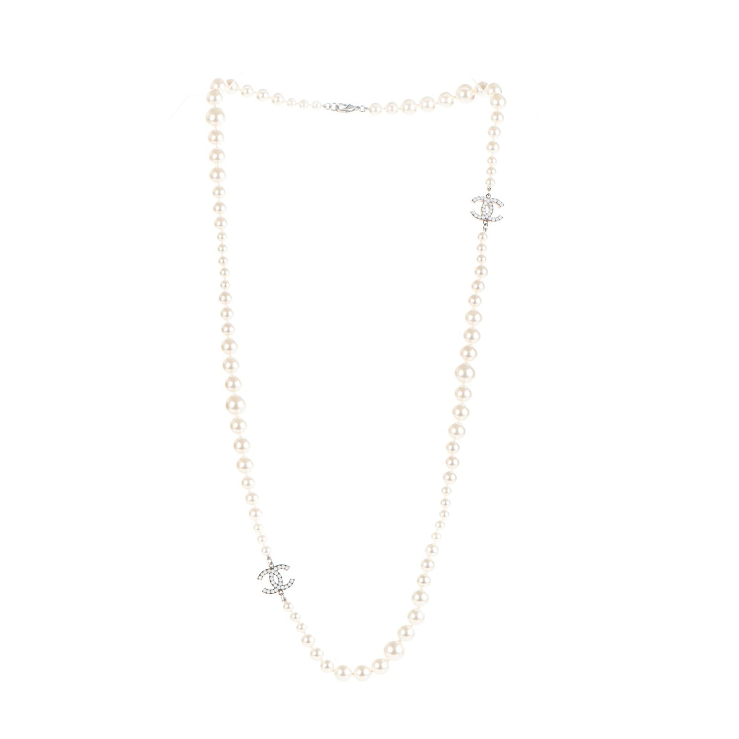 Graduated Pearl CC Long Necklace Silver