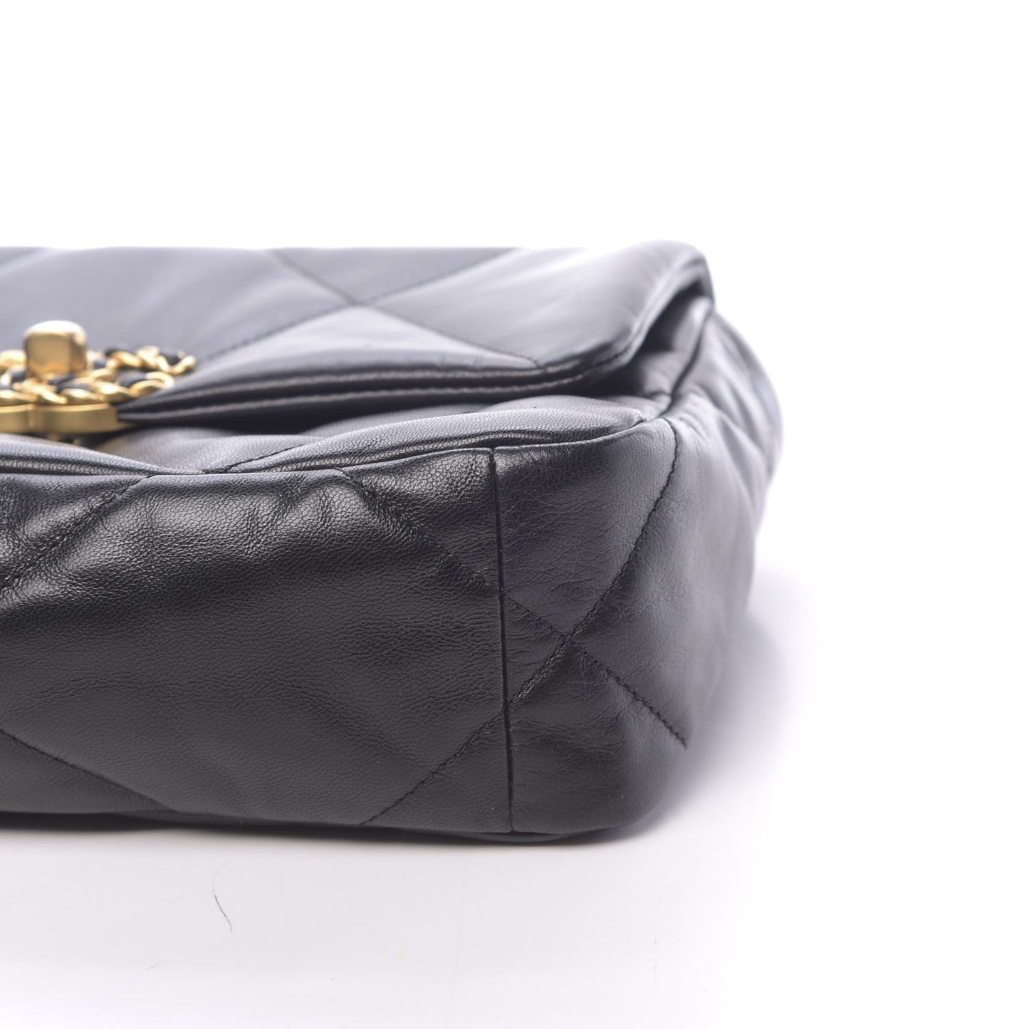 Goatskin Quilted Medium 19 Flap Black