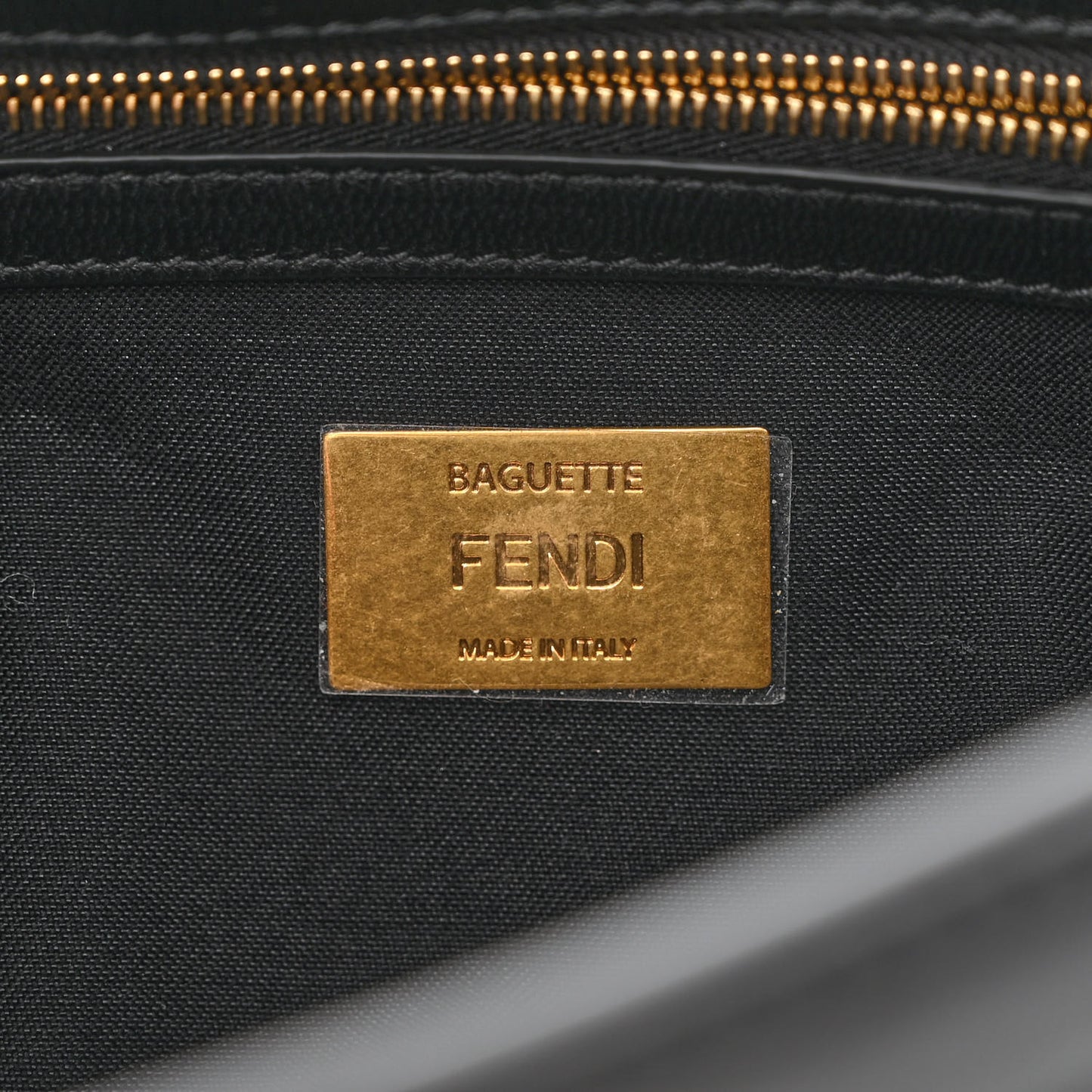 Nappa Apolo Chain Baguette Black