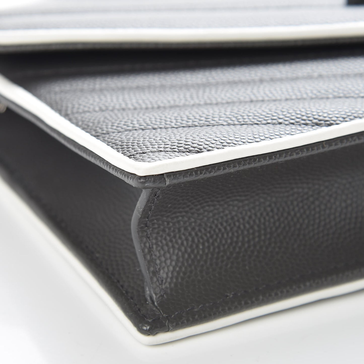 Grain De Poudre Matelasse Chevron Monogram Chain Wallet Asphalt White
