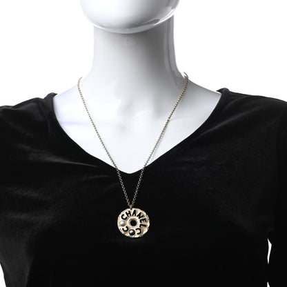 Chanel Crystal Pearl Papyrus Necklace Gold 2 of 5