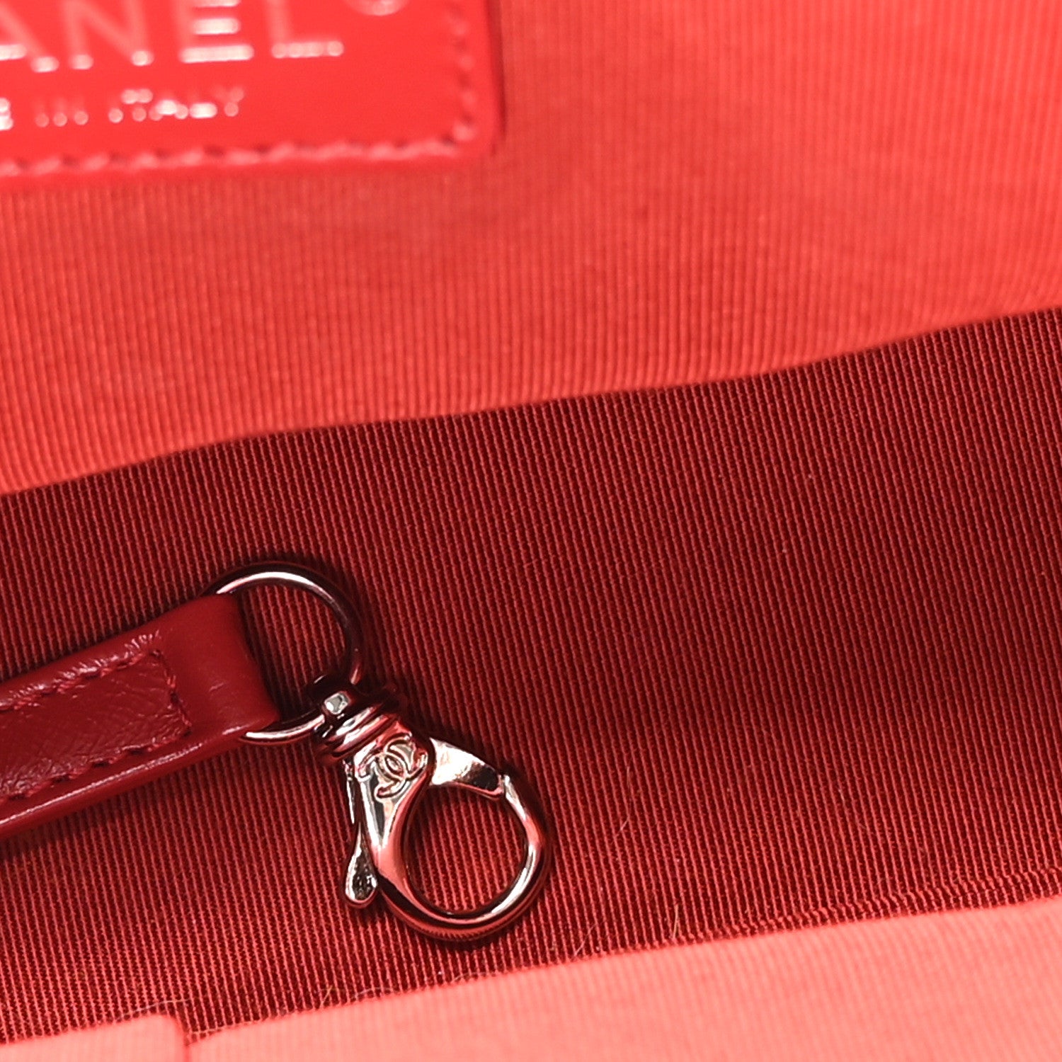 Chanel Aged Calfskin Quilted New Medium Gabrielle Hobo Red 5 of 10