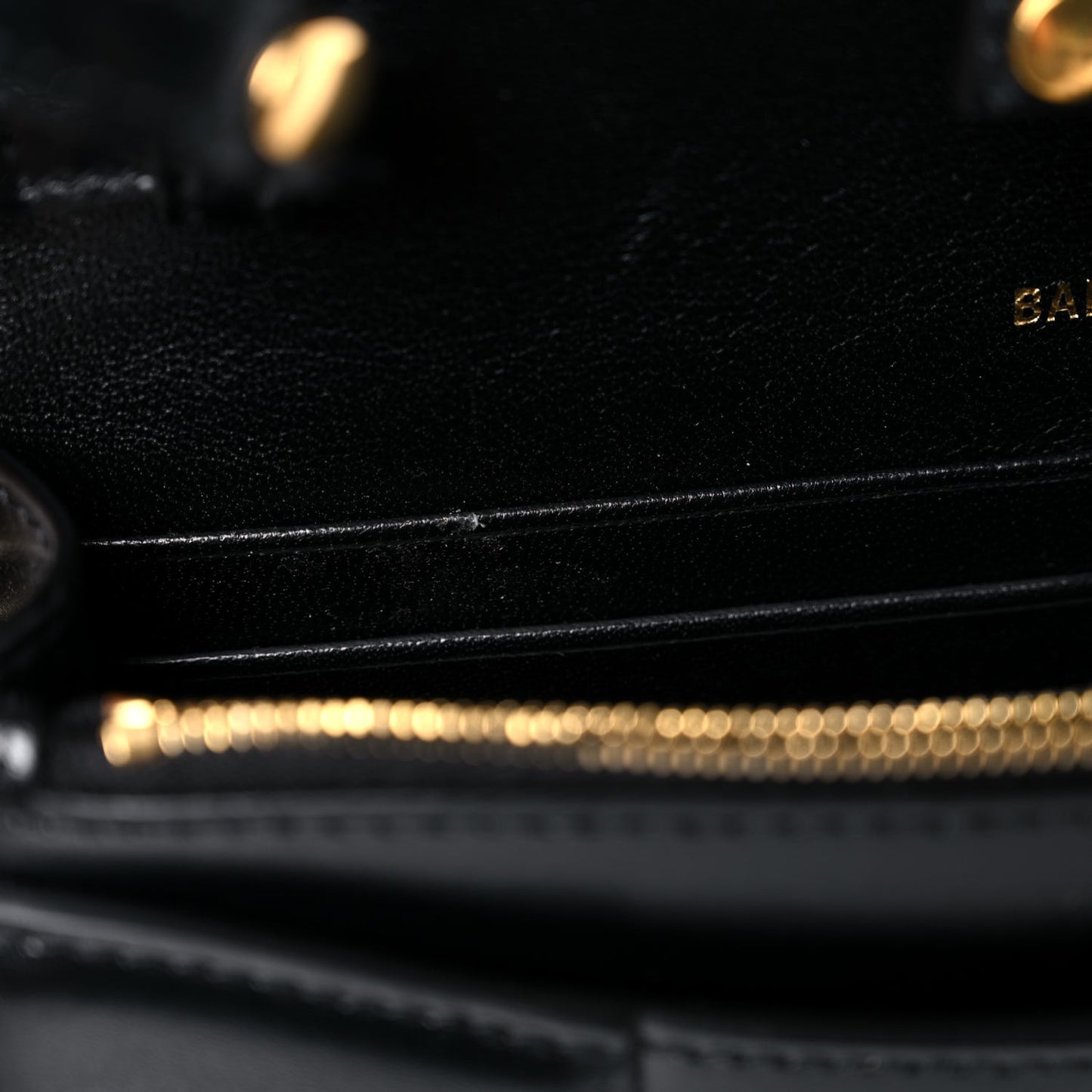 Shiny Box Calfskin Hourglass Chain Bag Black