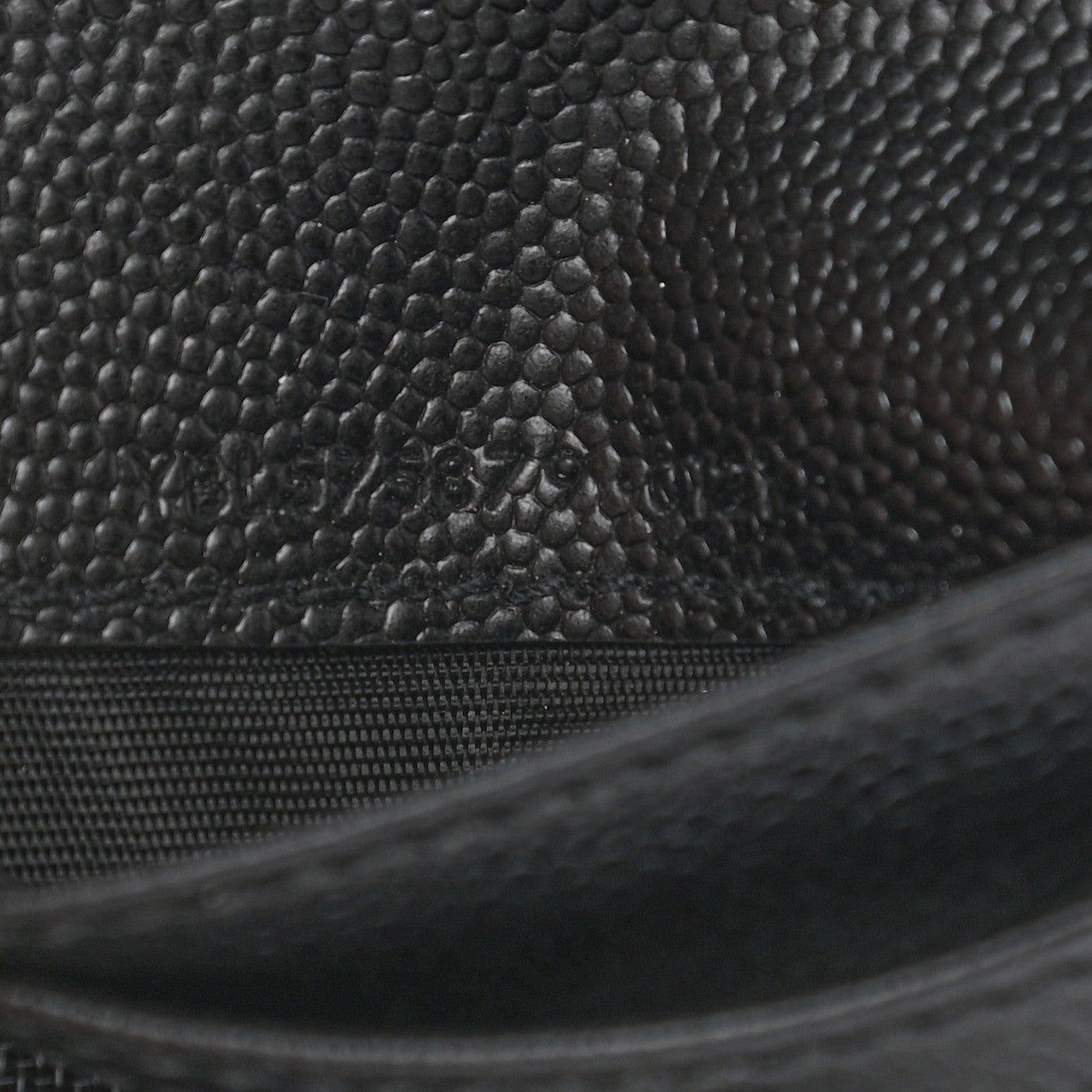 Saint Laurent Grain De Poudre Matelasse Chevron Monogram Zipped Card Case Black 7 of 8