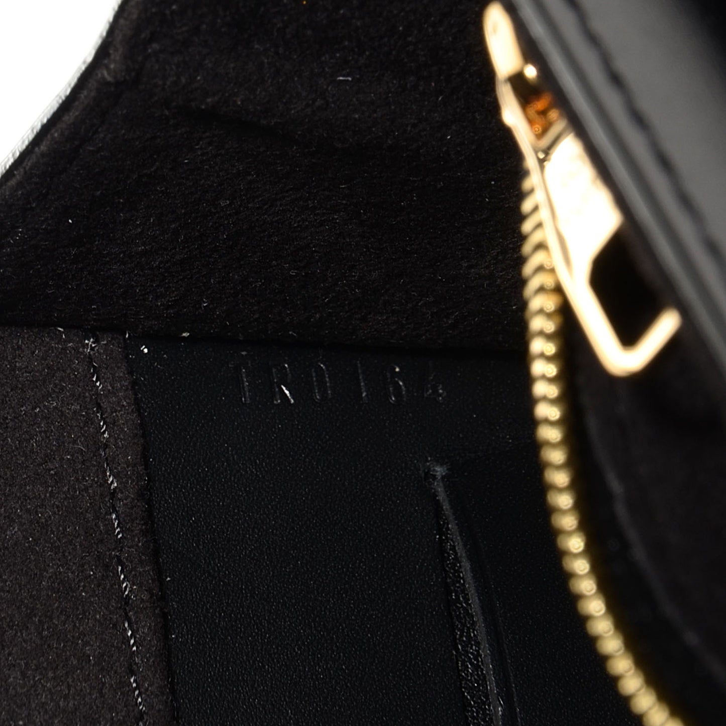 Calfskin Chain Louise Black