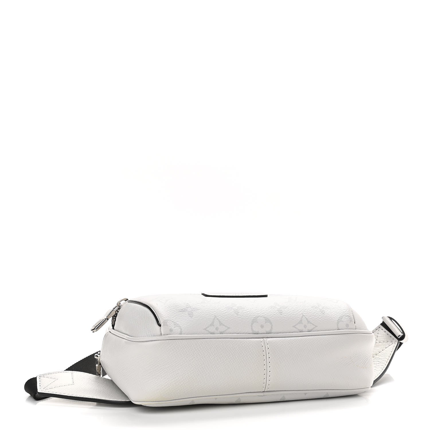 Louis Vuitton Taiga Monogram Outdoor Bumbag White 4 of 12