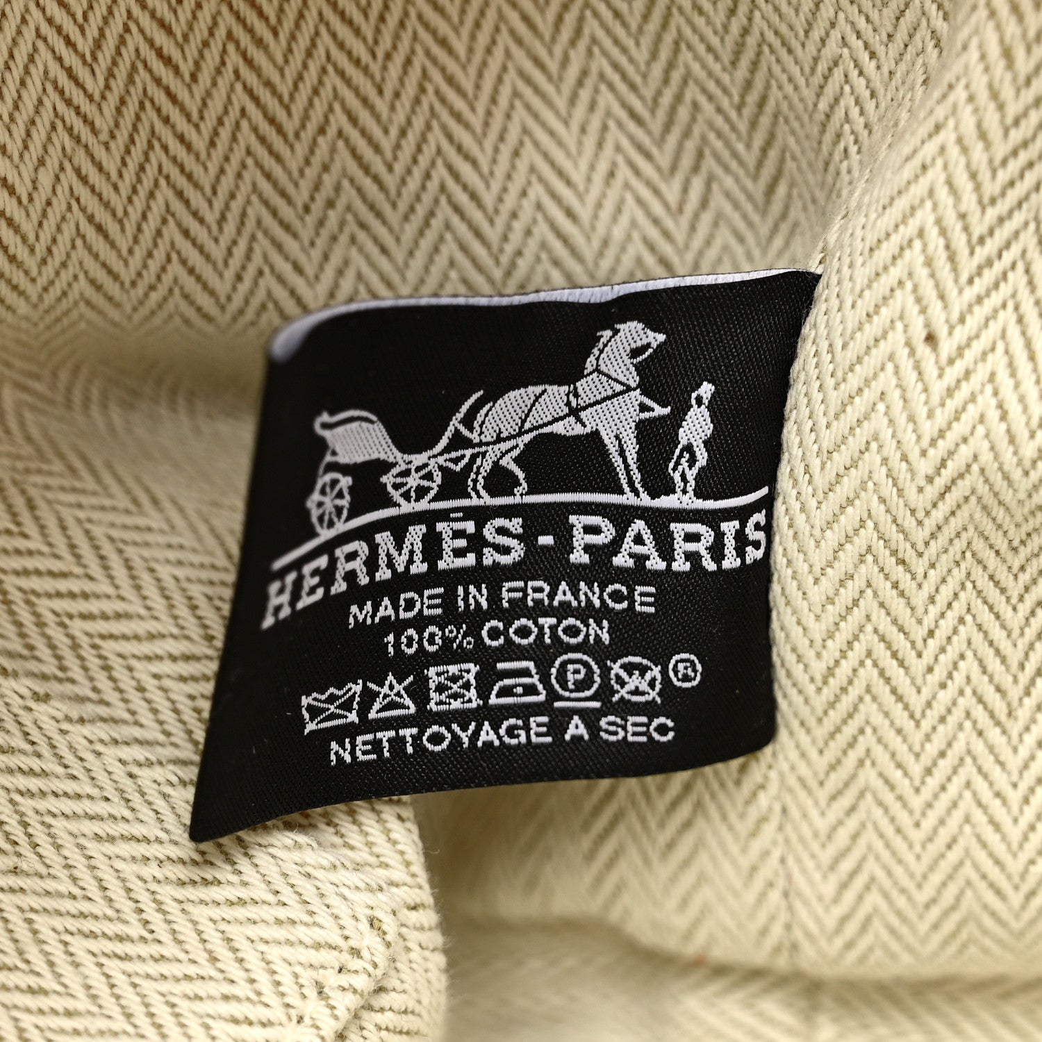 Hermes Canvas Small Bride-A-Brac Pouch Hibiscus 1859135 – FASHIONPHILE