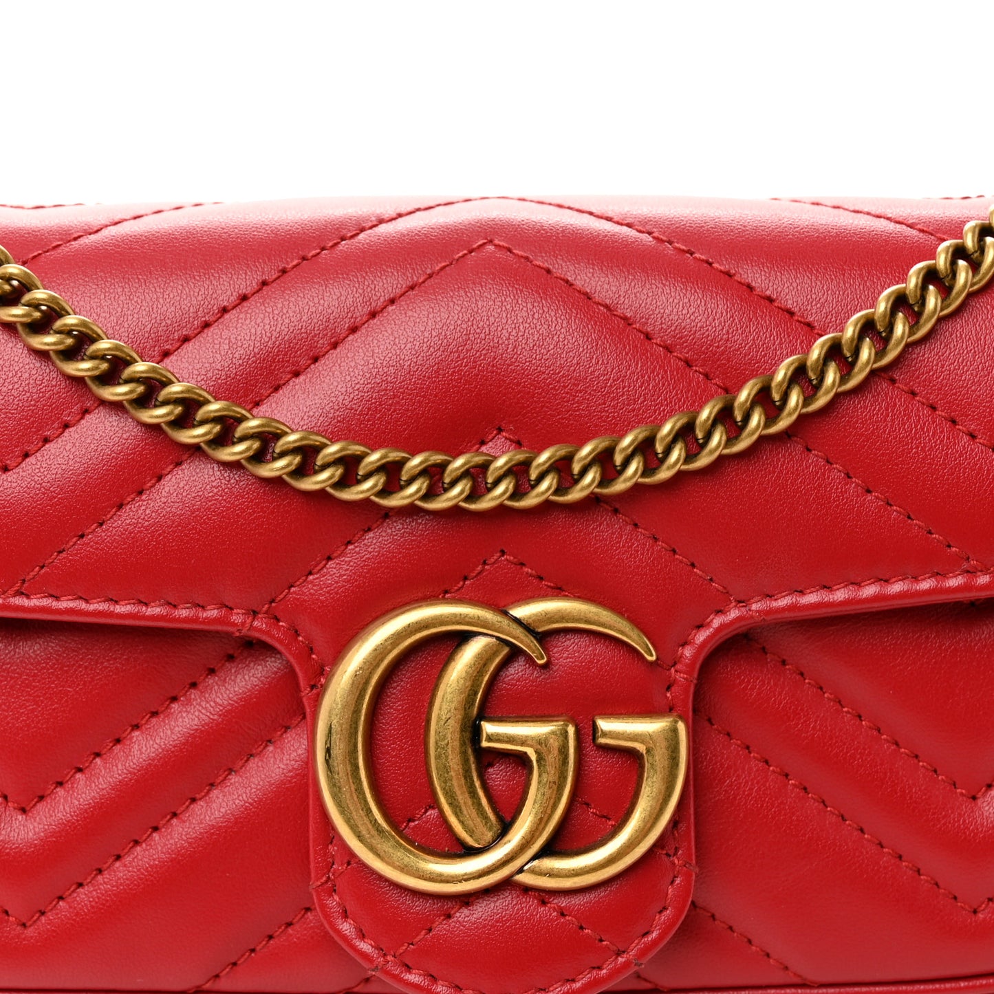 Calfskin Matelasse Super Mini GG Marmont Shoulder Bag Hibiscus Red