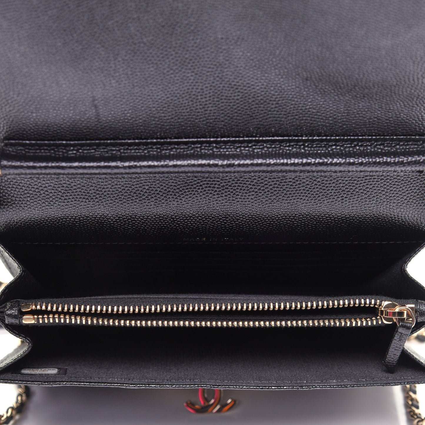 Caviar Quilted Golden Class Wallet On Chain WOC Black