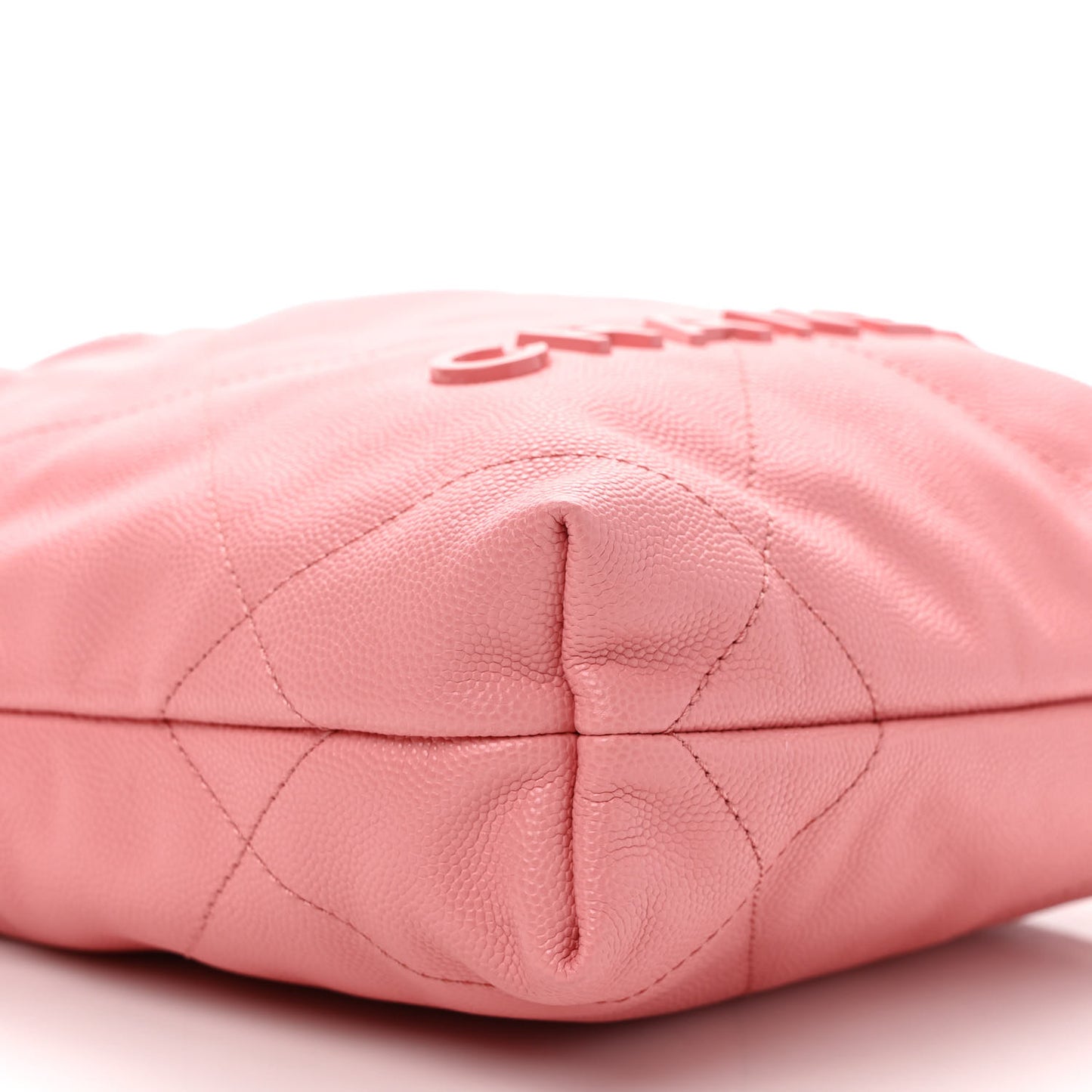 Shiny Caviar Quilted Mini Chanel 22 Coral