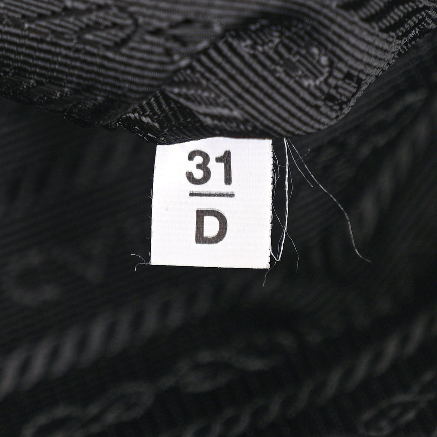 Vitello Daino Hobo Messenger Bag Black