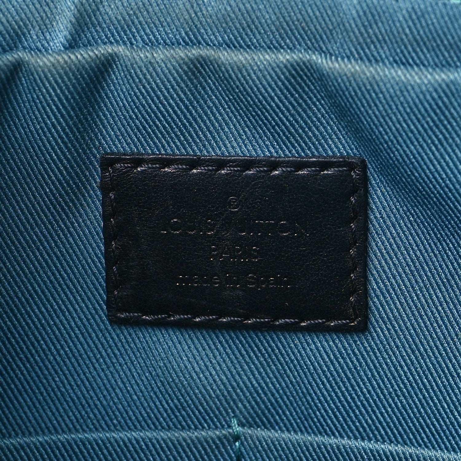 Louis Vuitton Damier Graphite Alpha Messenger Bag 6 of 10