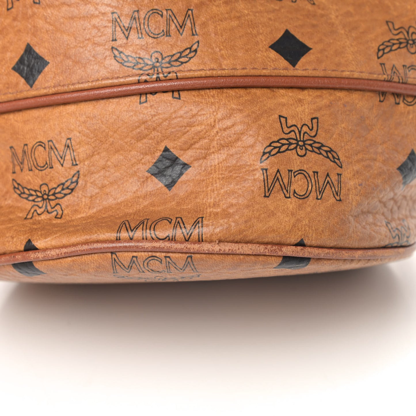 Visetos Drawstring Bucket Bag Cognac