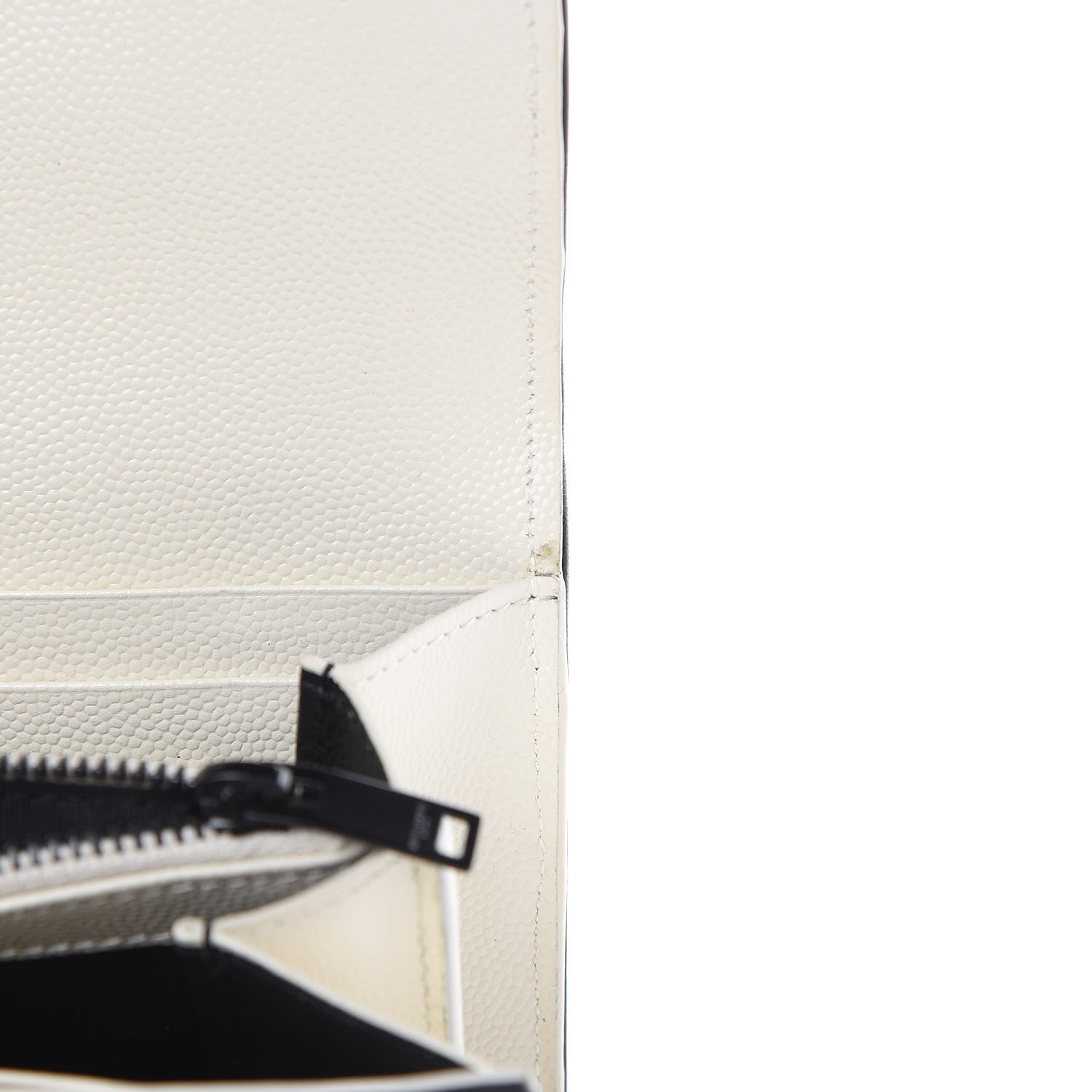 Saint Laurent Grain De Poudre Matelasse Chevron Monogram Flap Wallet Porcellana Black 7 of 9