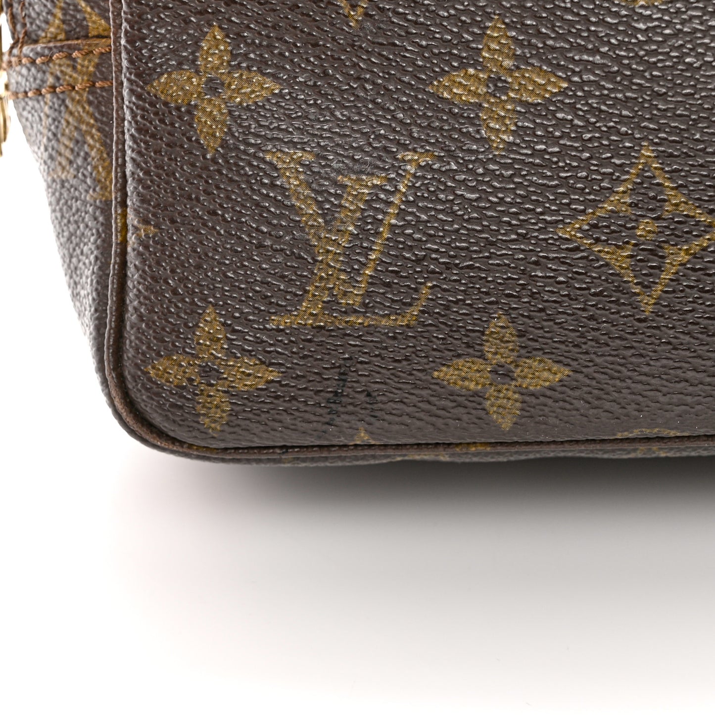 Monogram Trousse Toilette 23