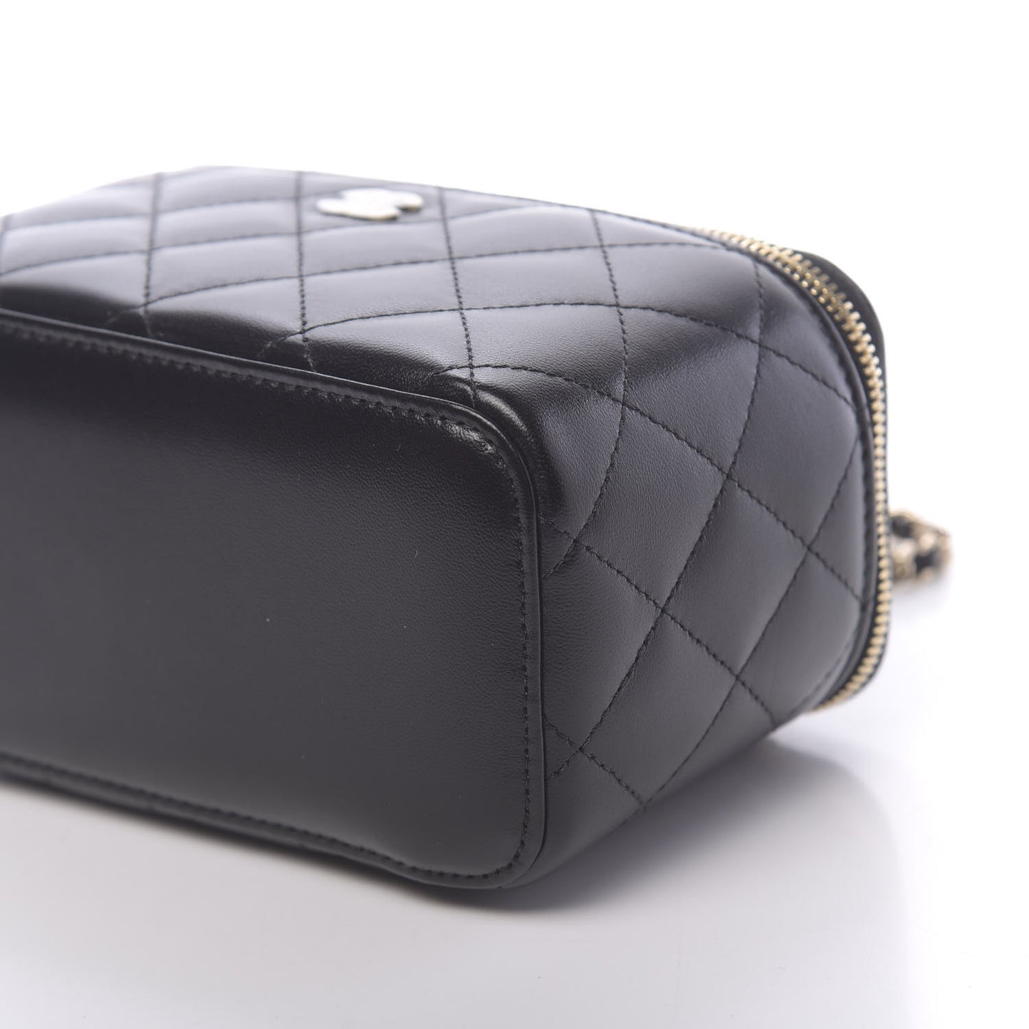 Lambskin Quilted Small Vanity Case With Chain Black