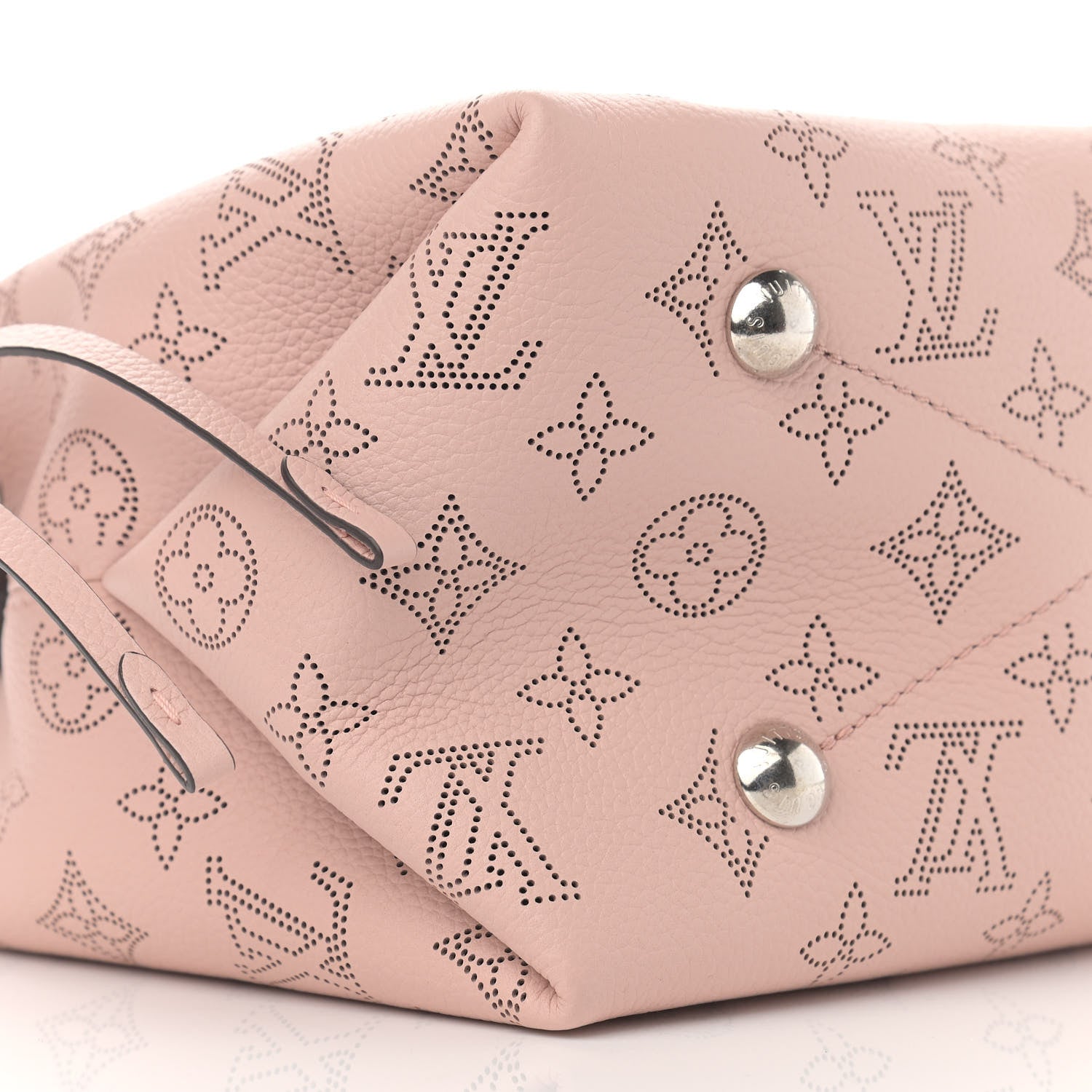 Louis Vuitton Mahina Bella Magnolia 9 of 12
