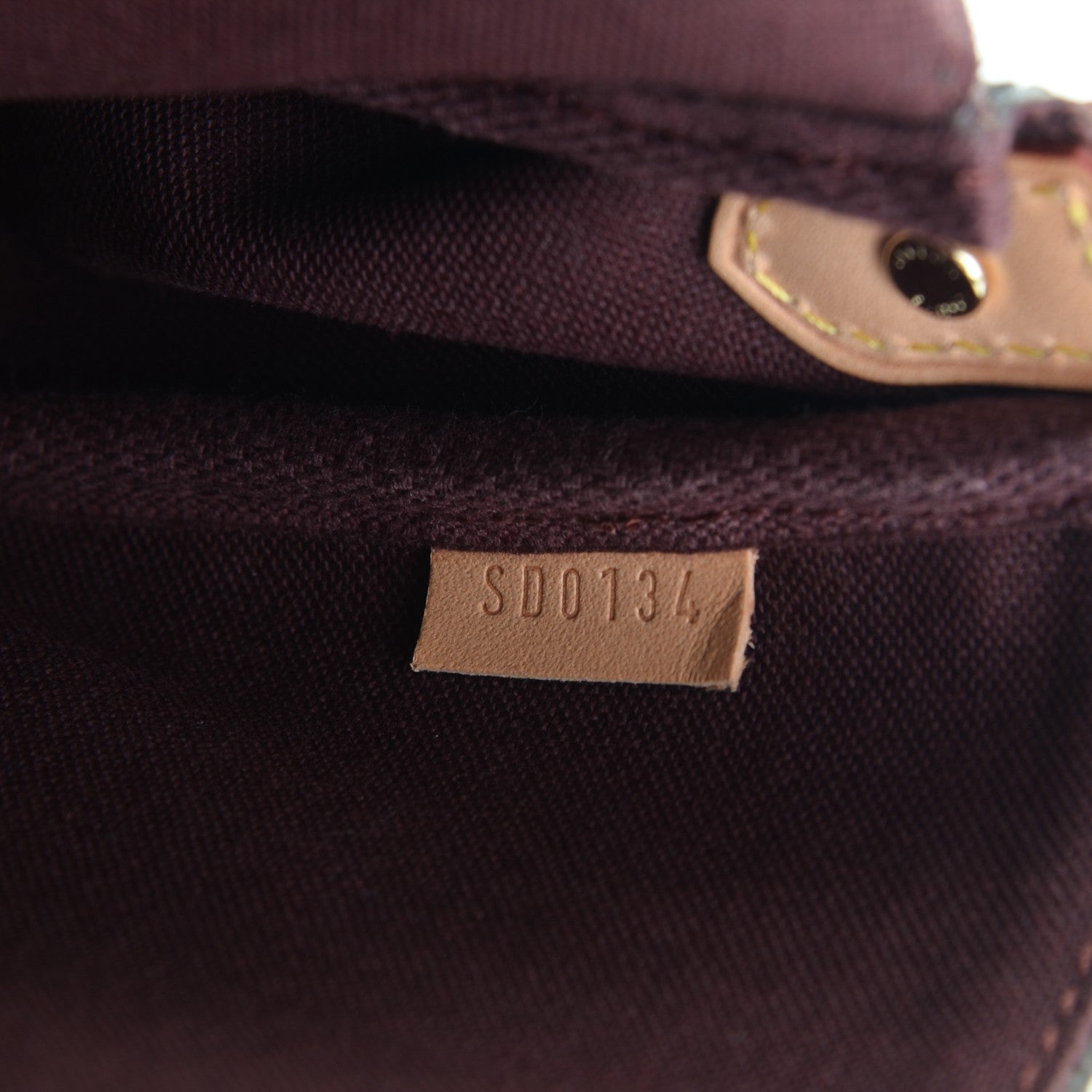 Louis Vuitton Monogram Favorite MM 7 of 7
