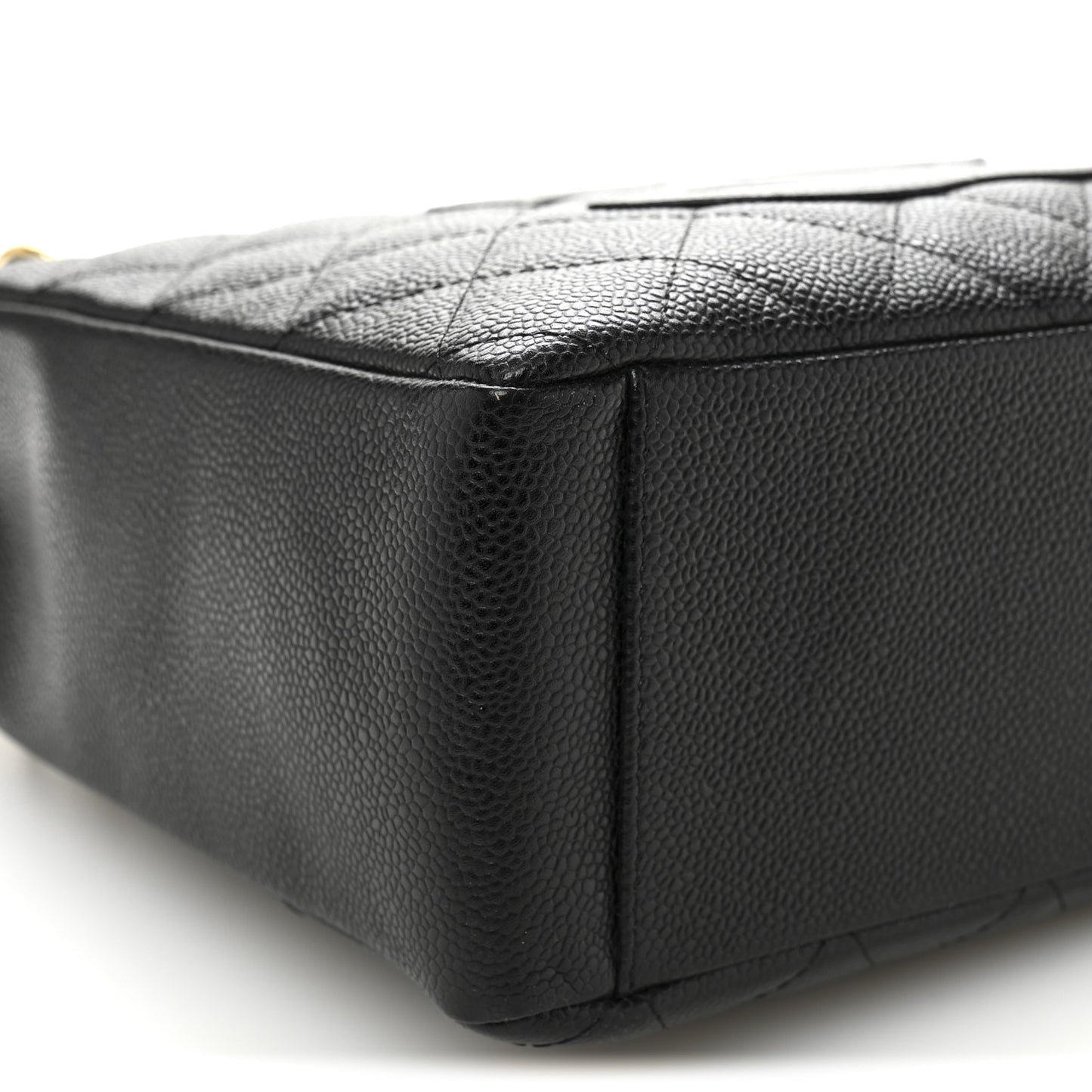 Caviar Quilted Petit Shopping Tote PST Black