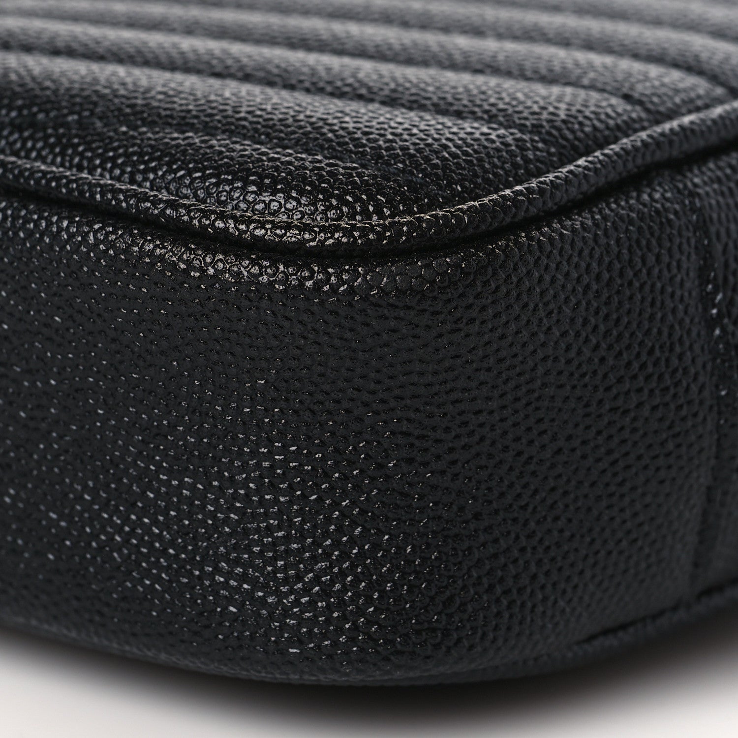 Saint Laurent Grain De Poudre Matelasse Monochrome Monogram Mini Lou Camera Bag Black 9 of 10