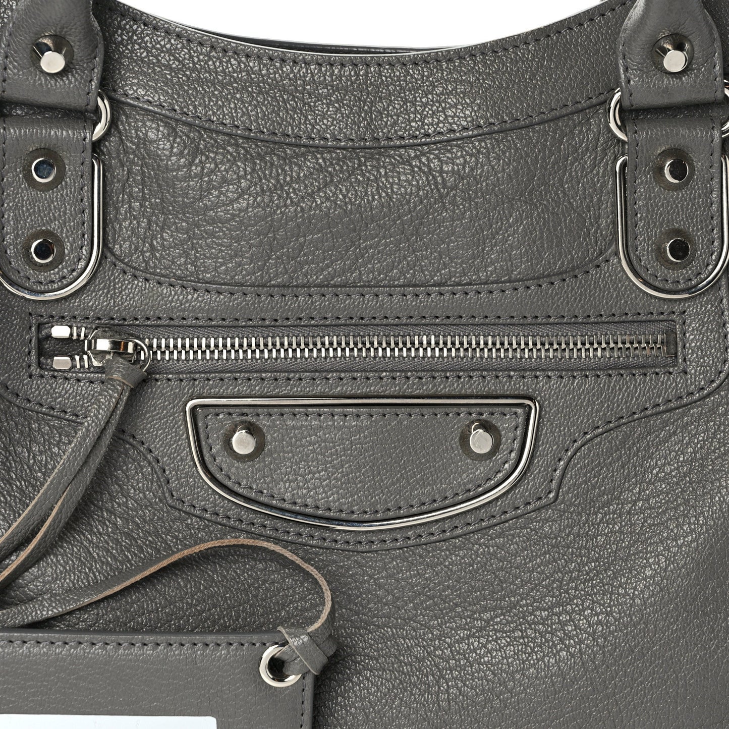 Chevre Silver Metallic Edge Hardware City Gris Acier