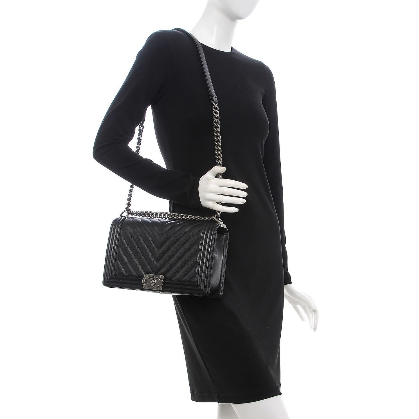 Caviar Chevron Quilted New Medium Boy Flap Black