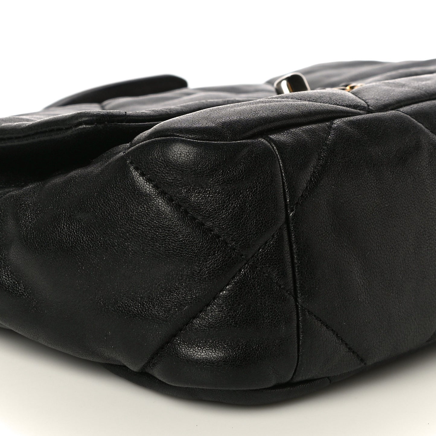 Lambskin Quilted Medium Chanel 19 Flap Black