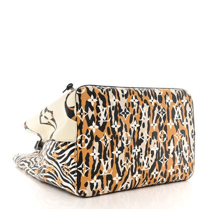 Louis Vuitton Monogram Giant Jungle NéoNoé Ivory 4 of 13