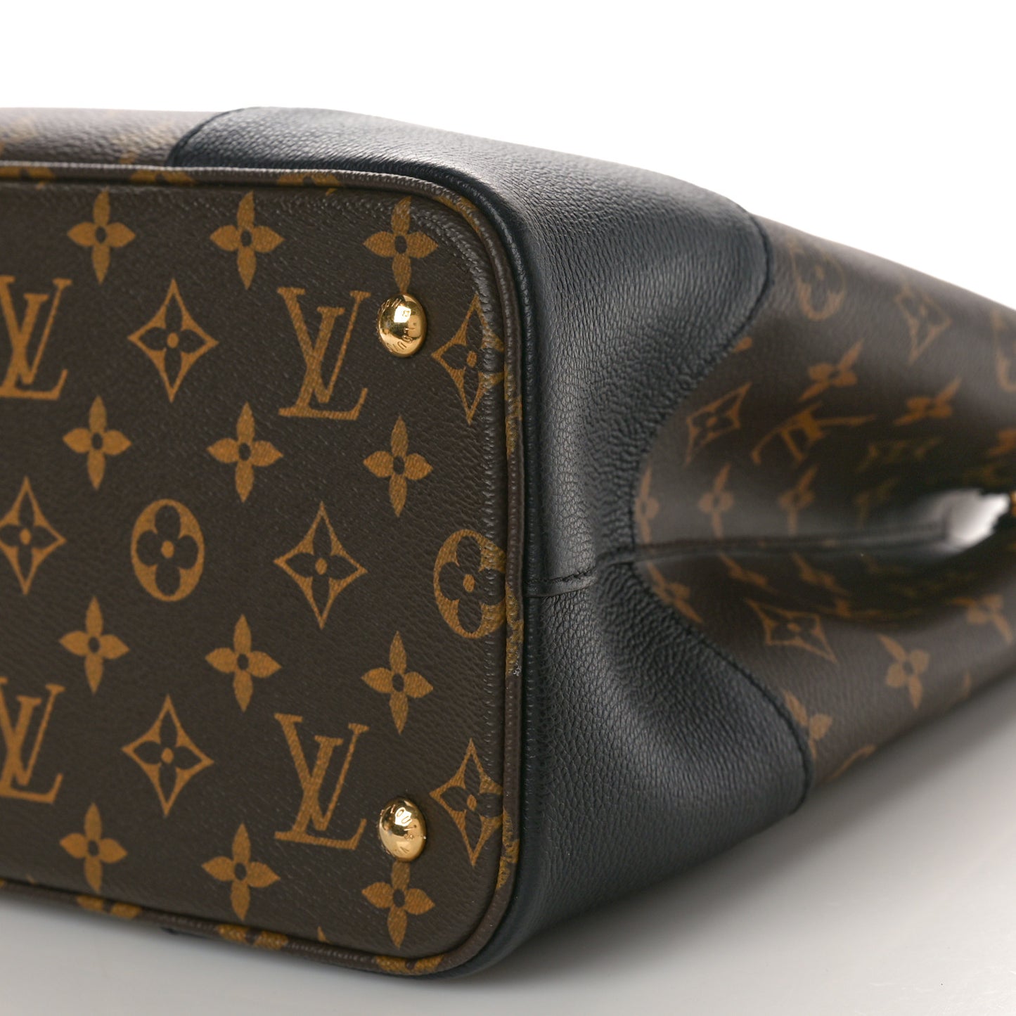 Monogram Flandrin Black