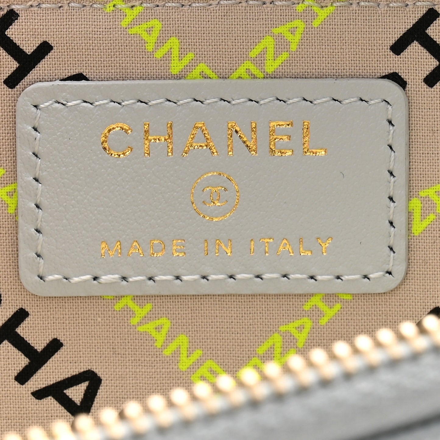 Caviar Quilted CC Zip Around Card Holder Grey