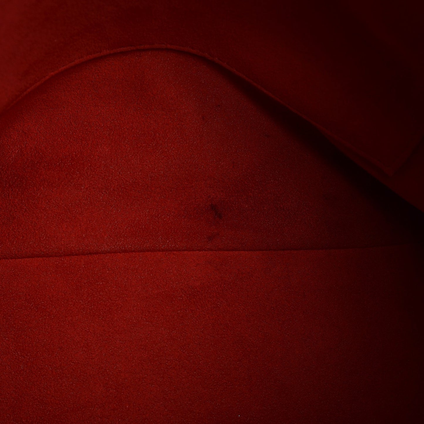 Monogram Gaia Cherry