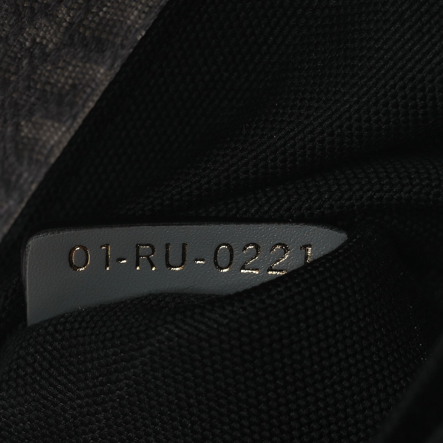 Oblique 30 Montaigne Box Bag Grey
