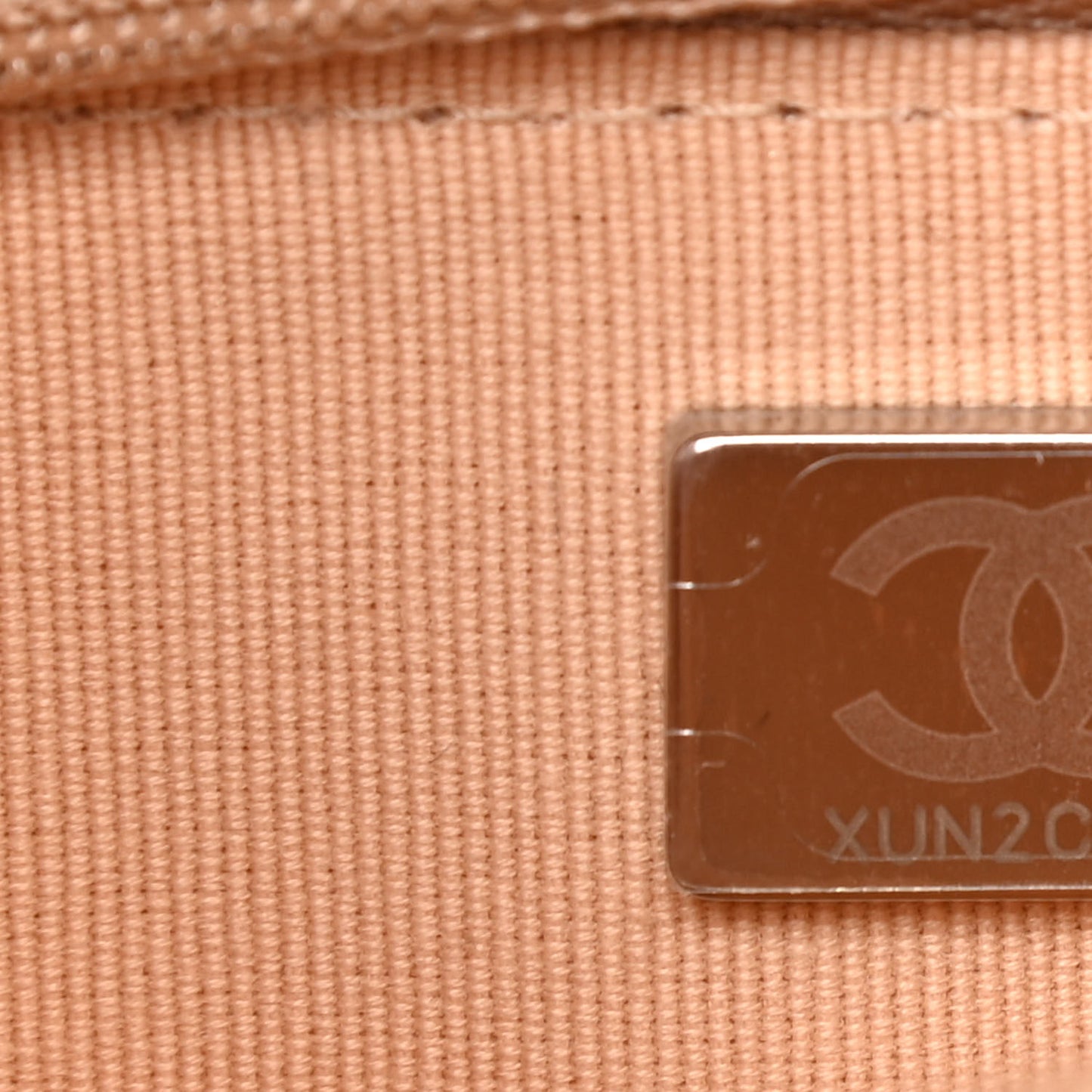 Caviar Quilted Wallet On Chain WOC Beige